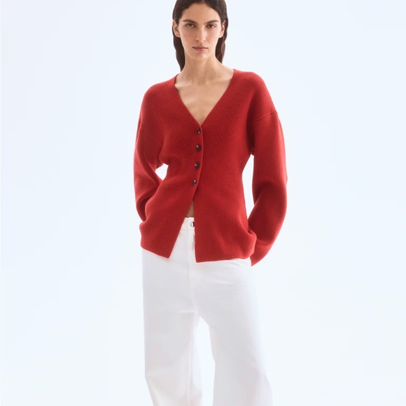 H&M Sweaters - H&M NWT Rib Knit Cardigan